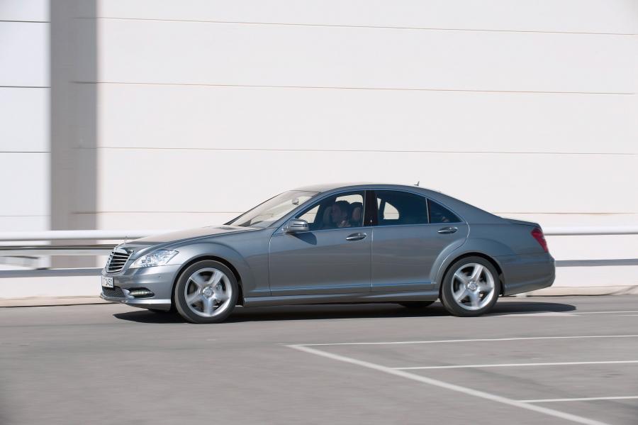  Mercedes-Benz S500 4Matic AMG 2009 года  (фото 10 из 15)